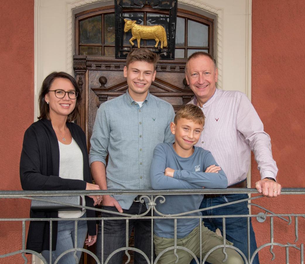 Gasthof Zum Goldenen Lamm Wettelsheim Dış mekan fotoğraf